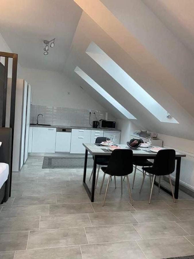 Ferienwohnung Greta Lux Apartman Hajdúszoboszló Exterior foto